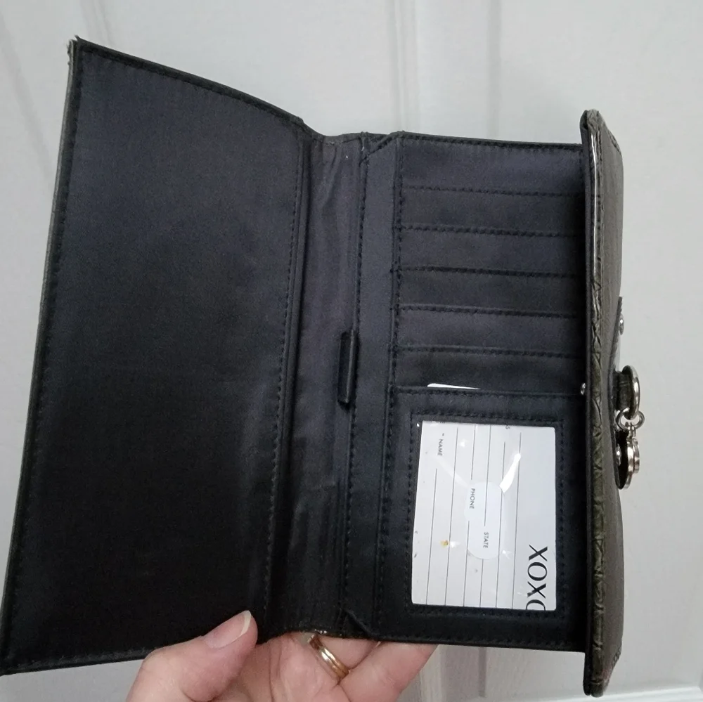 Xoxo Gray Leather Wallet NWOT